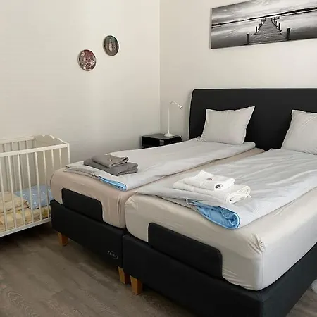 Modern With Sauna, Balcony And Parking A17 Apartament