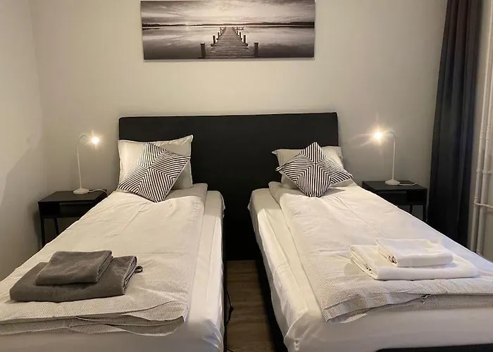 Modern With Sauna, Balcony And Parking A17 *