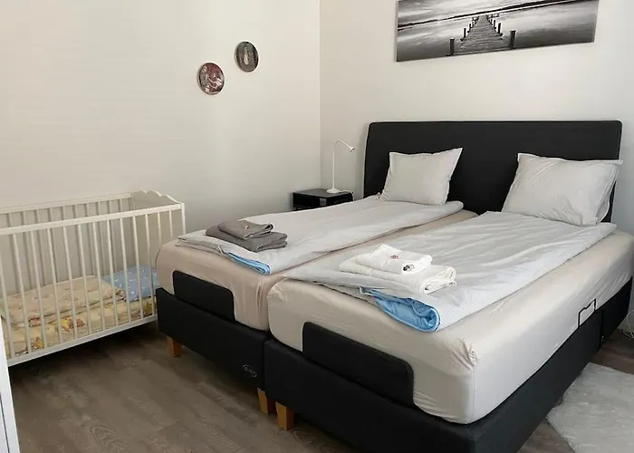 Modern With Sauna, Balcony And Parking A17 شقة